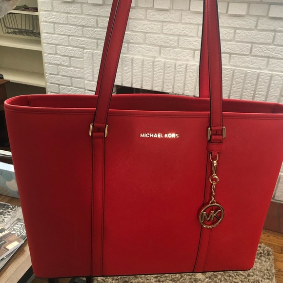 Michael Kors tote - Picture 2 of 5